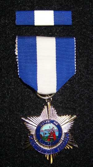 Distinguished Service Medal picutre